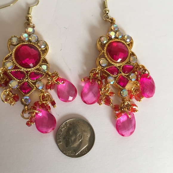 Statement Necklace and Earrings Hot Pink Set - Picture 2 of 2